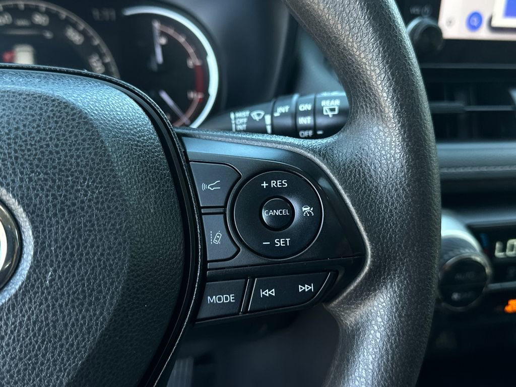 Used 2024 Toyota RAV4 XLE image 24