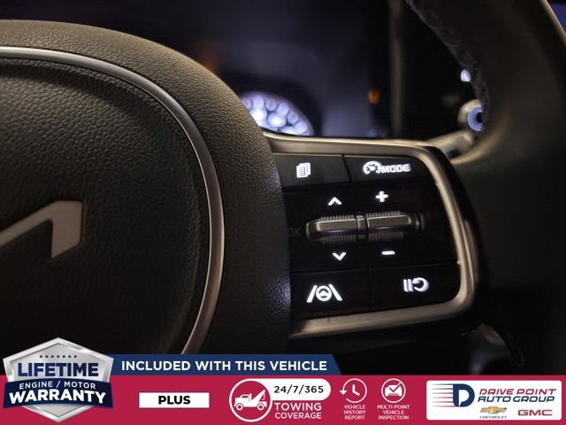 Used 2023 Kia Sorento S FWD image 16