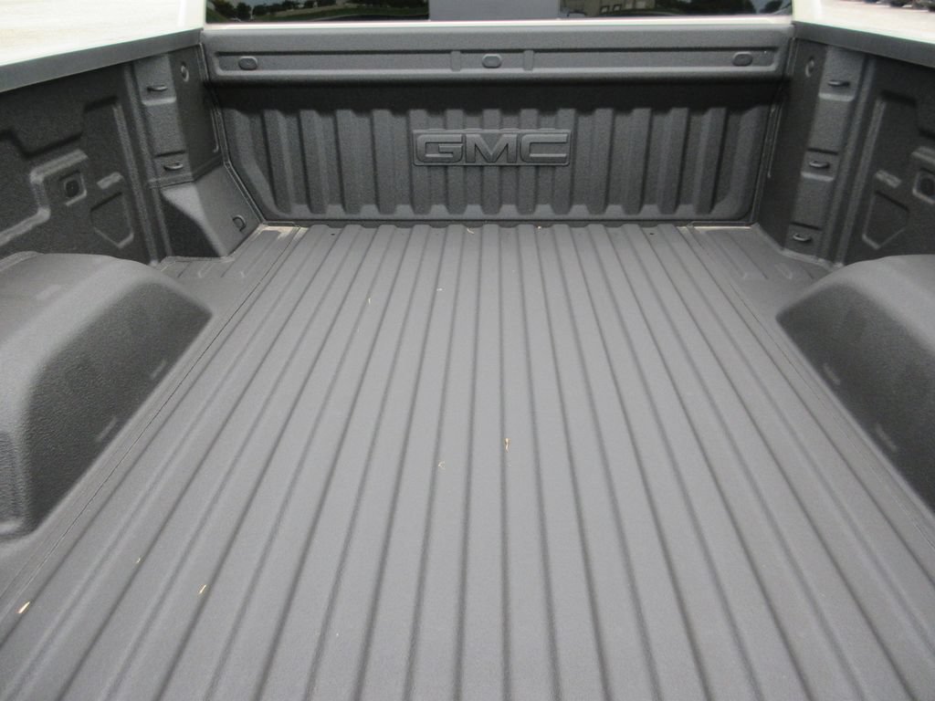 New 2026 GMC Sierra 1500 AT4 w/ AT4 Premium Package AWD/4WD image 9