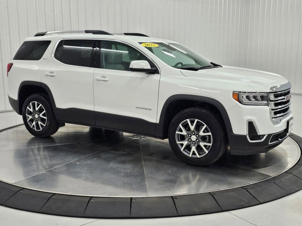 Used 2023 GMC Acadia SLT AWD/4WD image 7