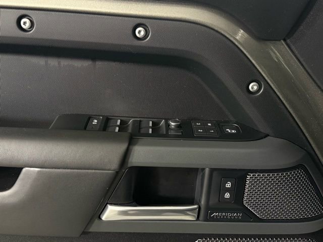 Used 2021 Land Rover Defender 110 X image 16
