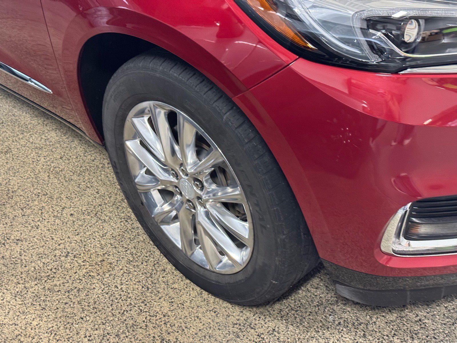 Certified 2019 Buick Enclave Essence w/ Trailering Package, 5000 lbs. AWD/4WD image 4