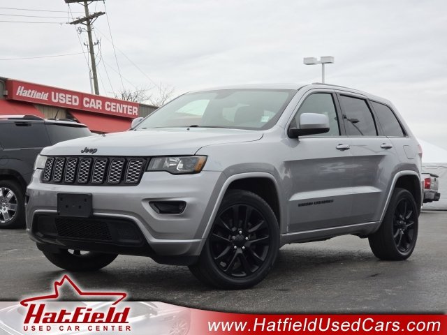 Used 2018 Jeep Grand Cherokee Altitude image 1