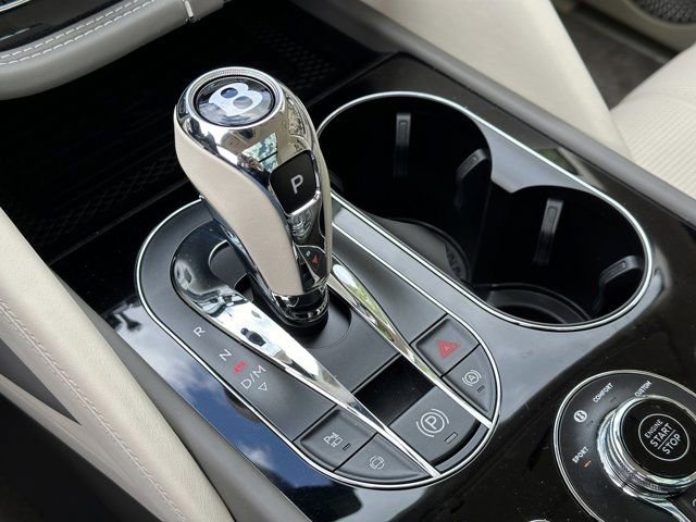 New 2024 Bentley Bentayga Extended Wheelbase image 25