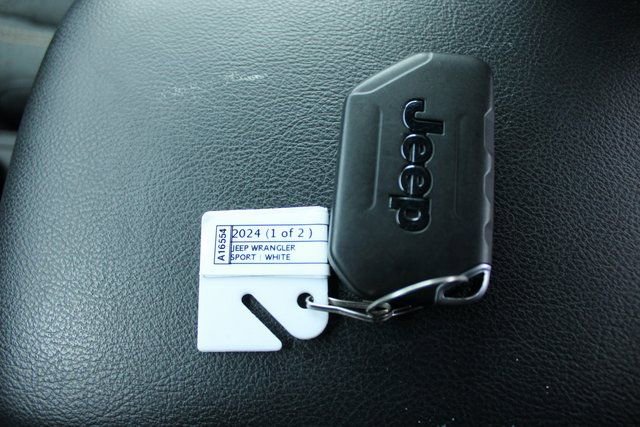 Used 2024 Jeep Wrangler Sport image 29
