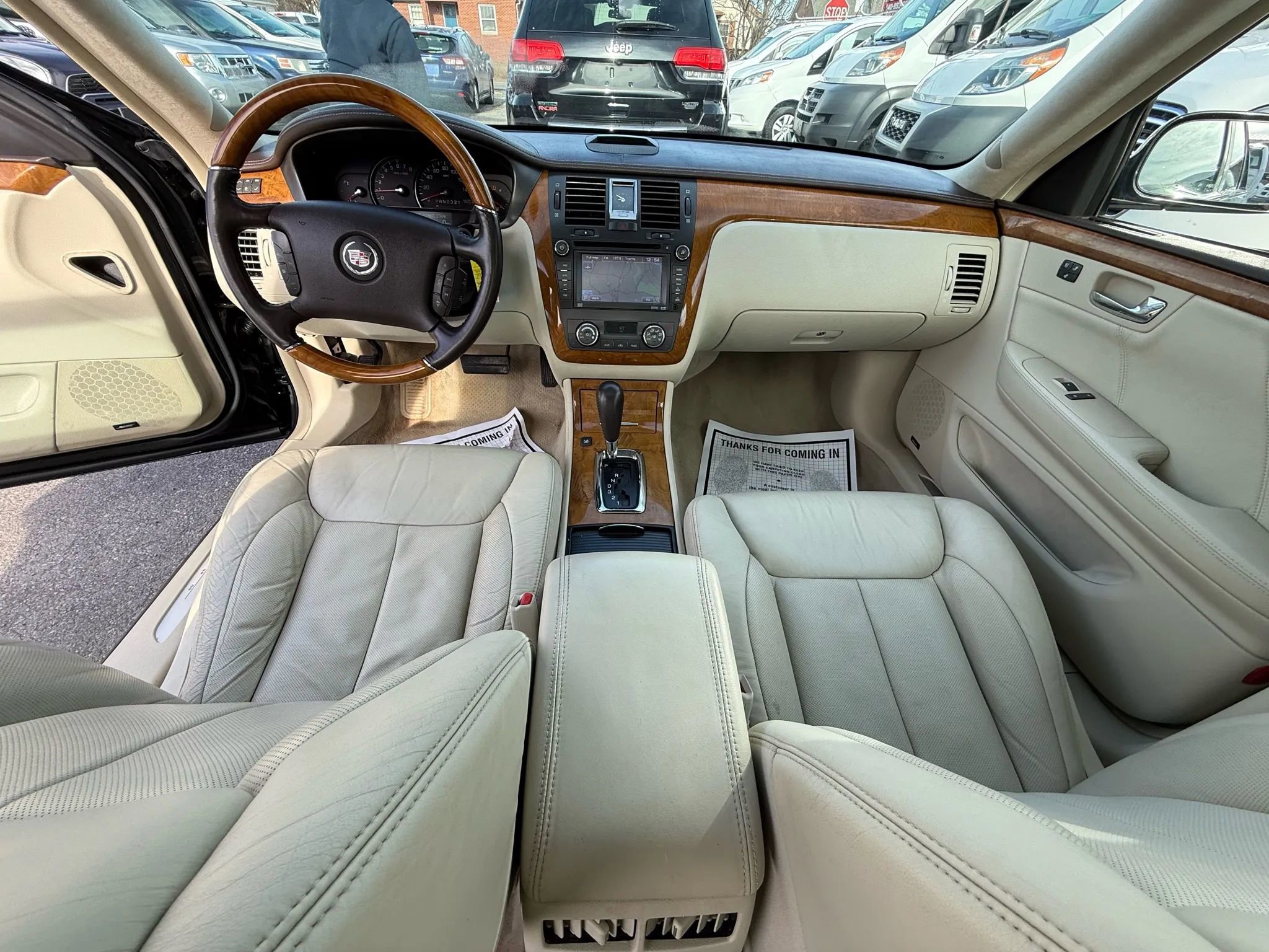 Used 2010 Cadillac DTS Platinum FWD image 21