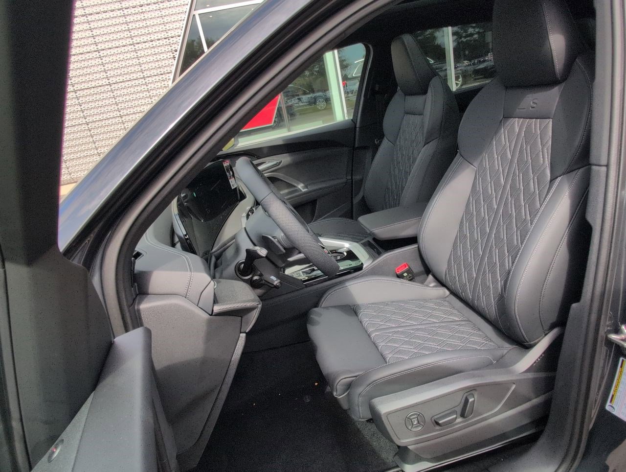 New 2025 Audi SQ5 Premium Plus image 19