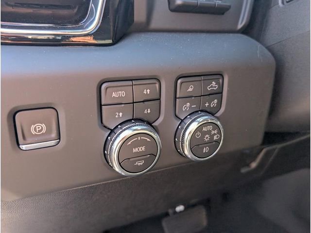 New 2025 GMC Sierra 3500 Denali w/ Denali Reserve Package image 18