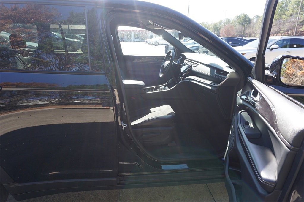 Used 2022 Jeep Grand Cherokee Altitude image 18