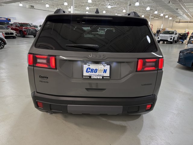 Used 2026 Jeep Cherokee Laredo AWD/4WD image 7