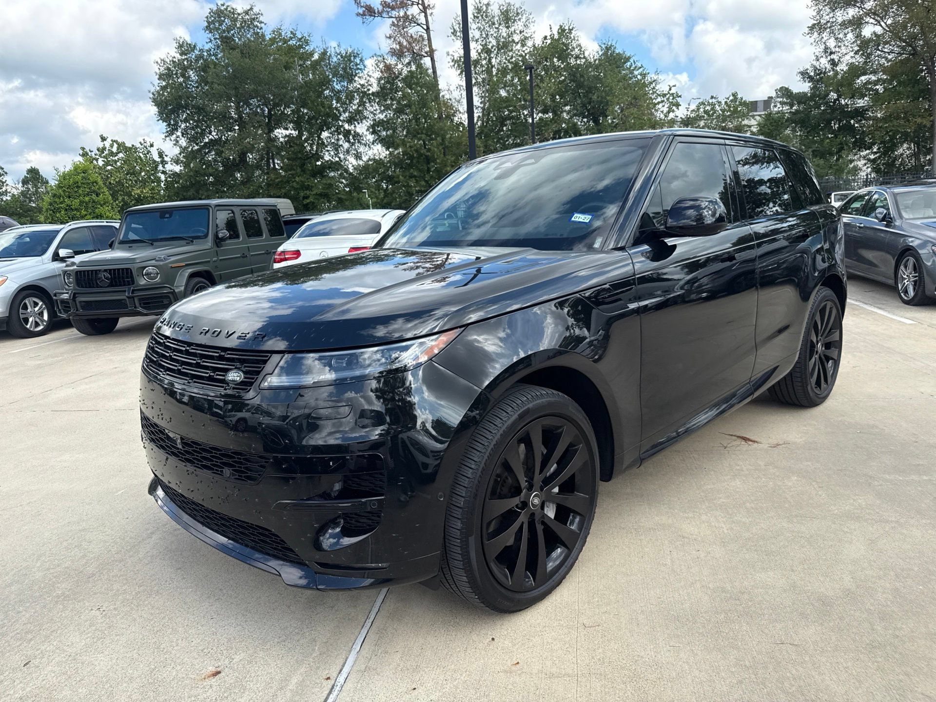 Used 2025 Land Rover Range Rover Sport Dynamic SE AWD/4WD image 8