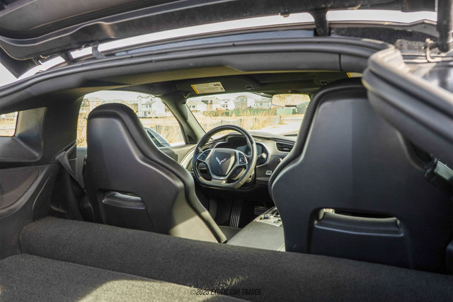 Used 2018 Chevrolet Corvette Stingray Coupe w/ 1LT image 20