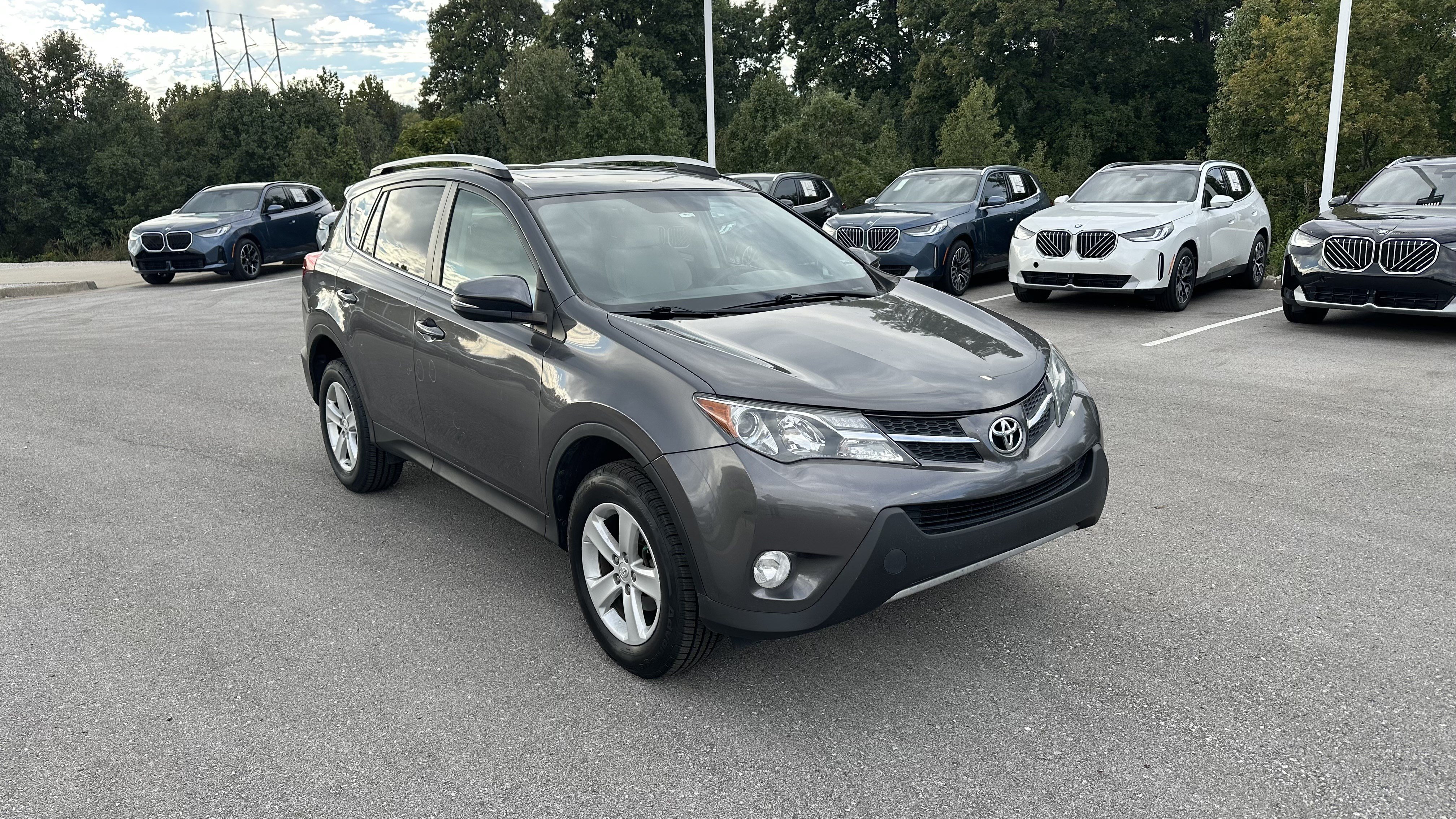 Used 2014 Toyota RAV4 XLE AWD/4WD image 2