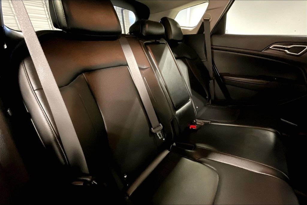 Used 2023 Kia Sportage EX image 36