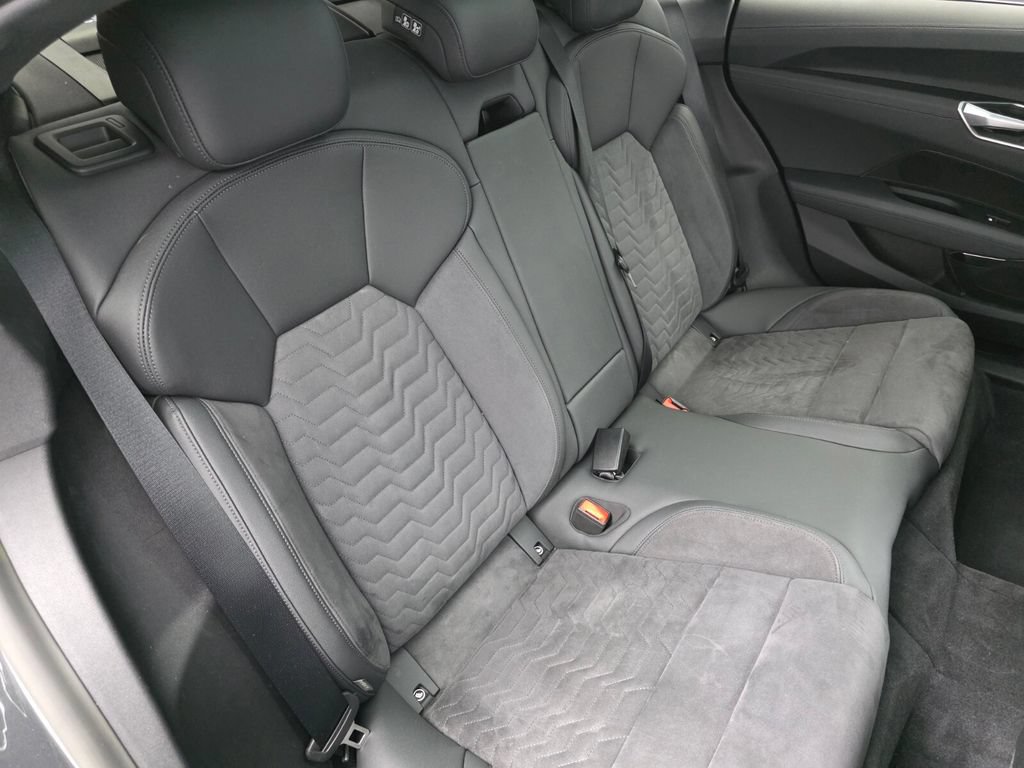 Used 2023 Audi e-tron GT Premium Plus AWD/4WD image 26