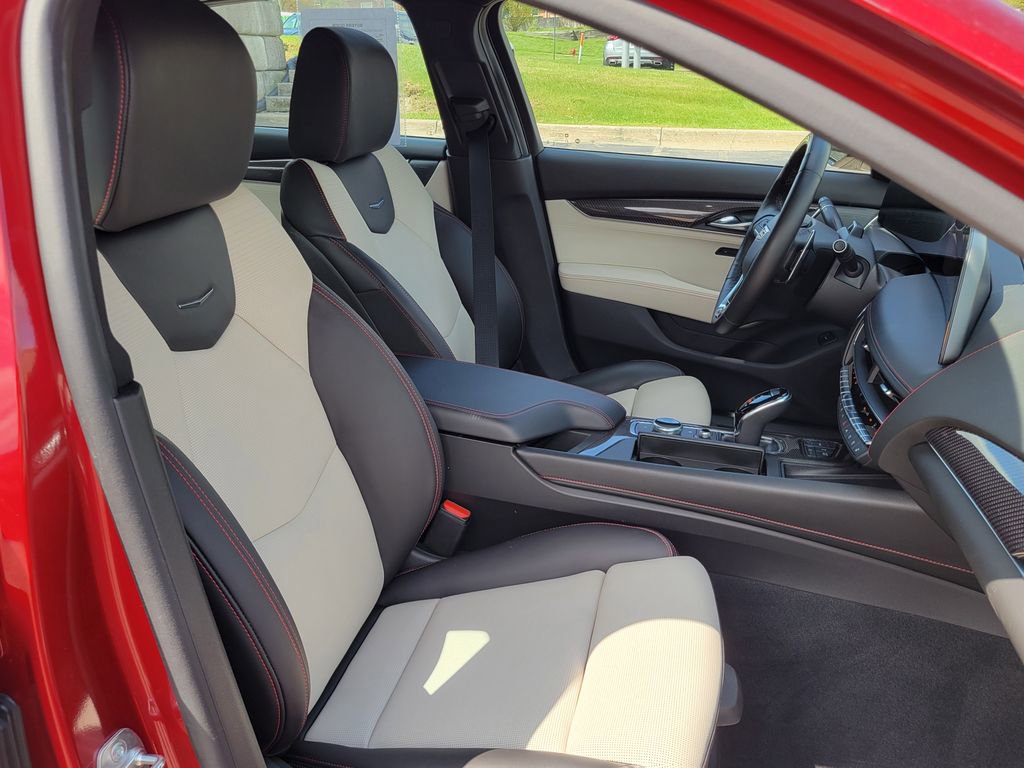 Certified 2025 Cadillac CT5 V AWD/4WD image 34