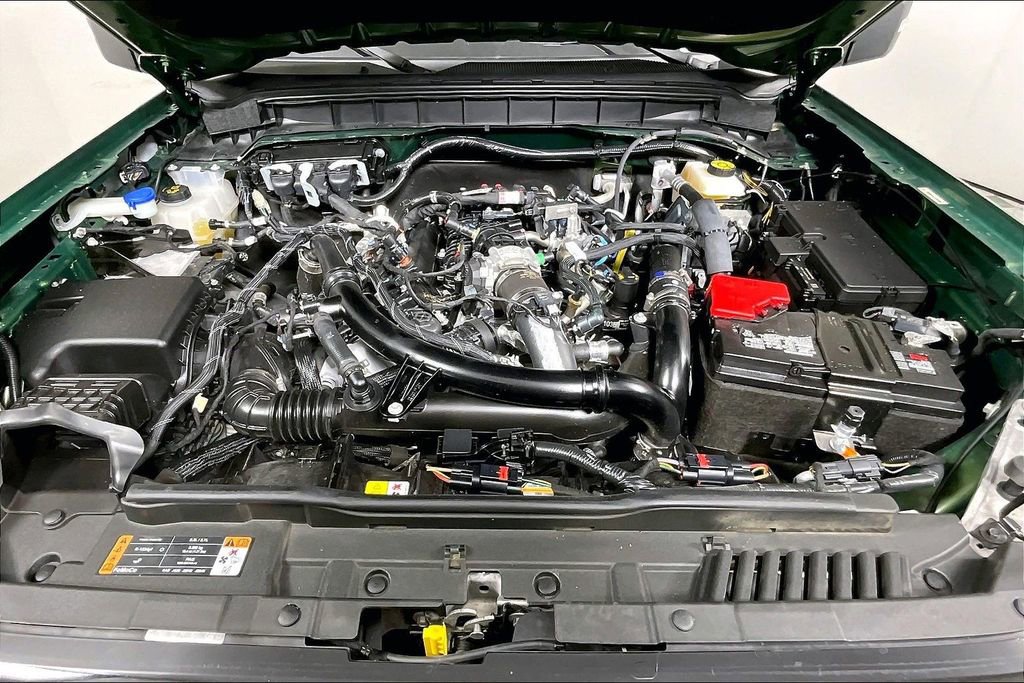 Used 2023 Ford Bronco Wildtrak image 9