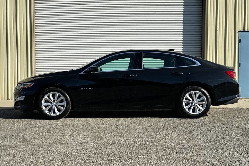 Used 2023 Chevrolet Malibu LT image 3