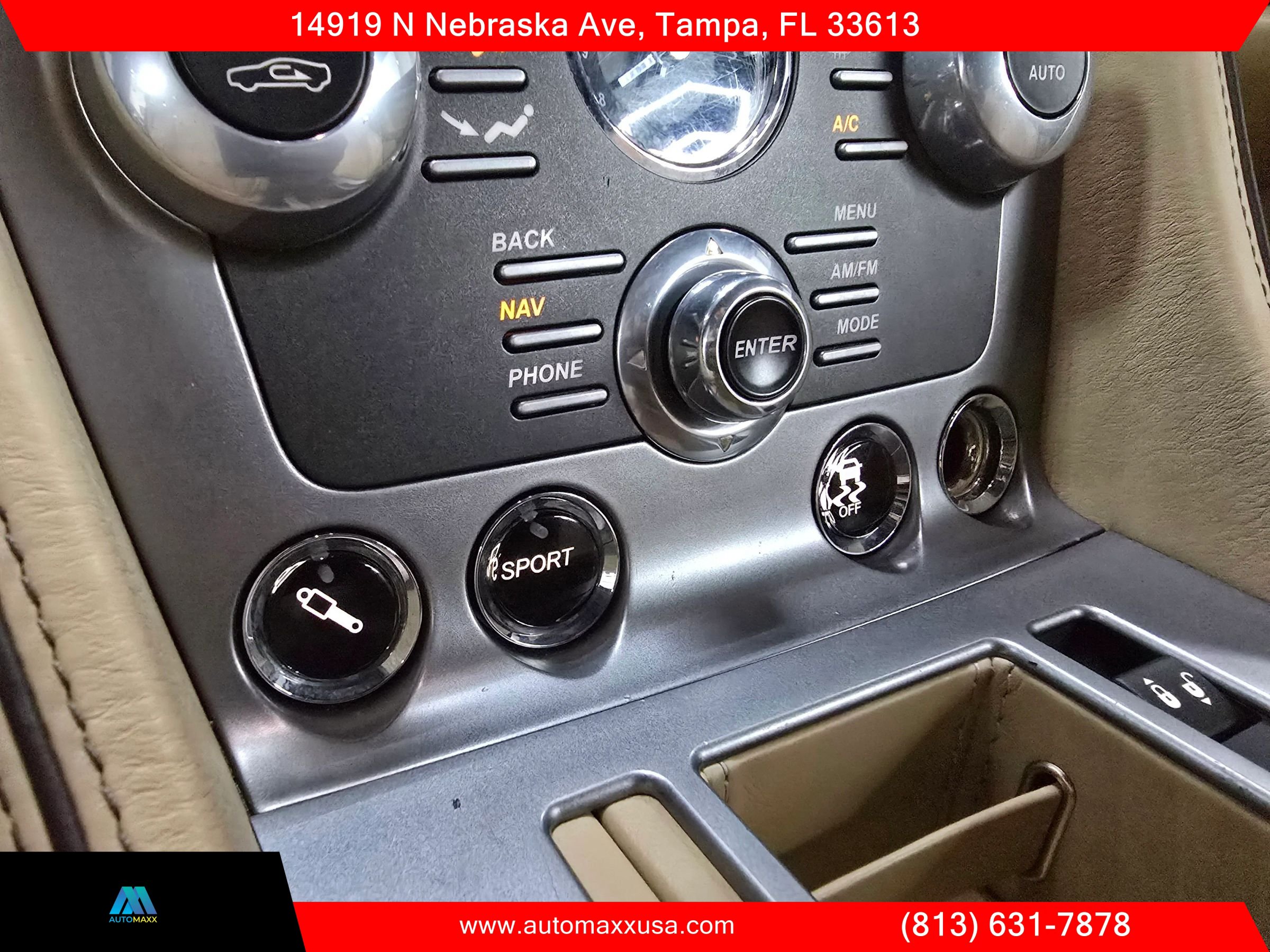 Used 2013 Aston Martin DB9 Volante RWD image 32