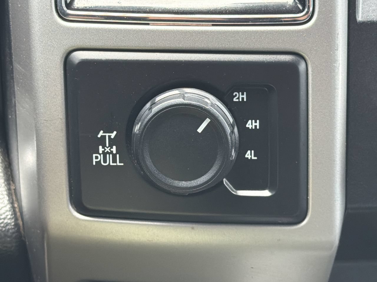 Used 2019 Ford F350 Lariat w/ Lariat Ultimate Package AWD/4WD image 24