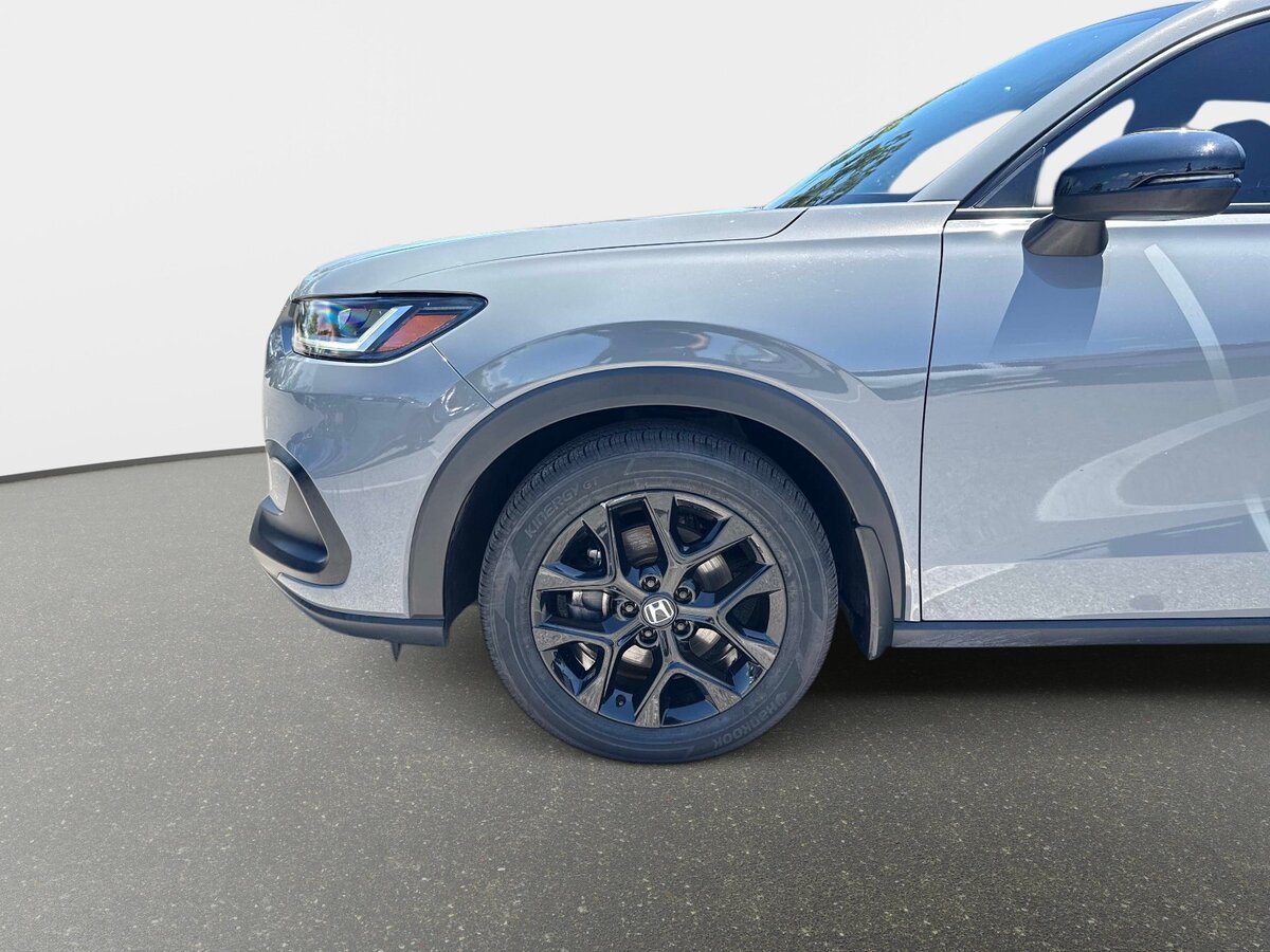 Certified 2025 Honda HR-V Sport image 10