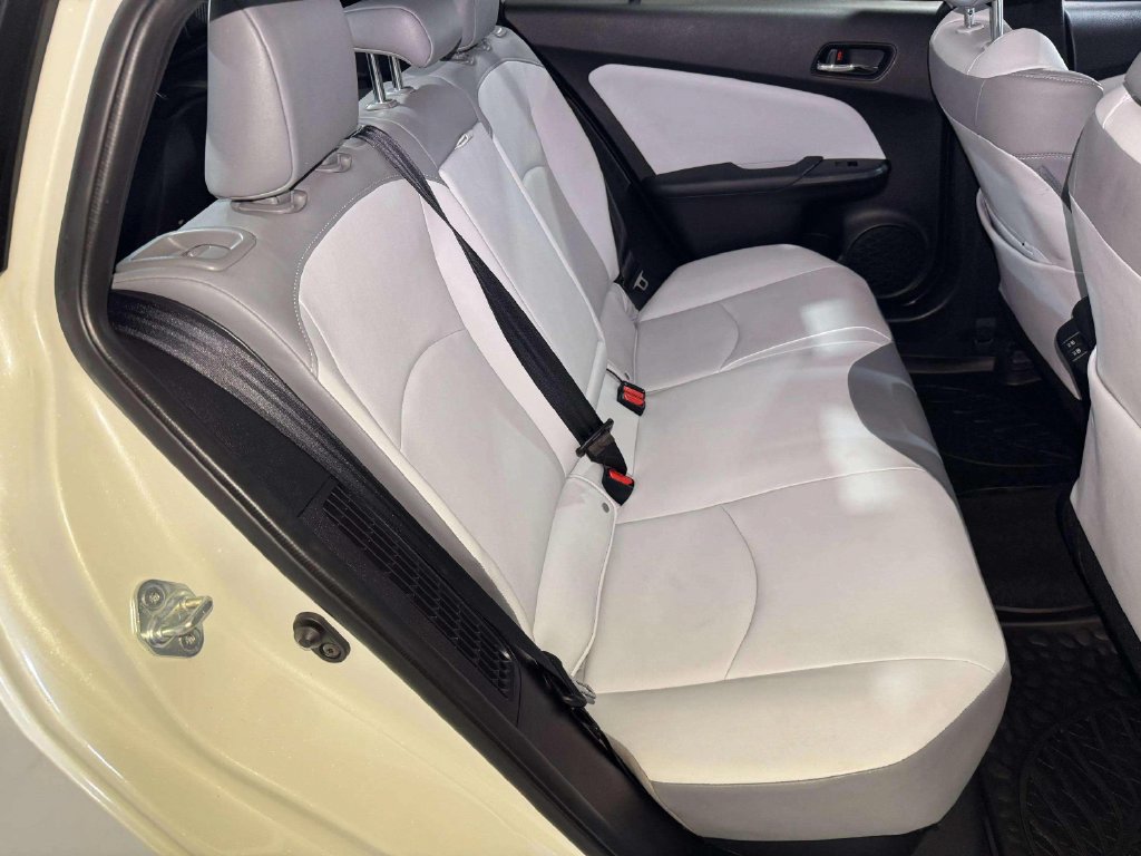Used 2020 Toyota Prius Prime XLE FWD image 23