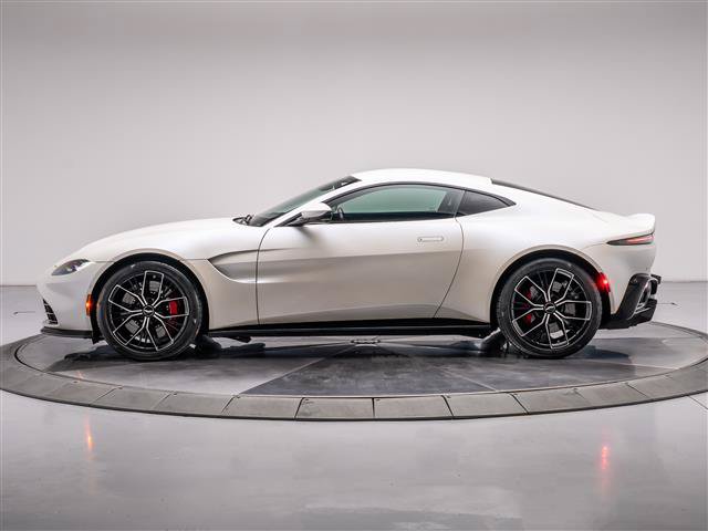 Used 2021 Aston Martin V8 Vantage Coupe RWD image 11