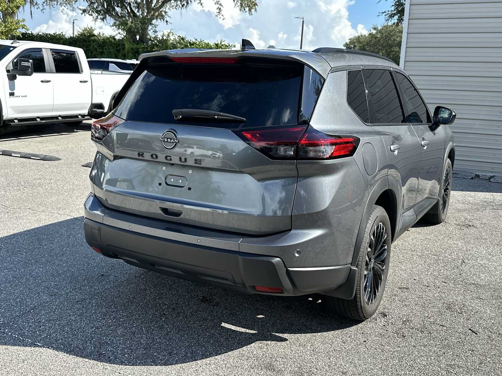 Used 2026 Nissan Rogue Dark Armor FWD image 6