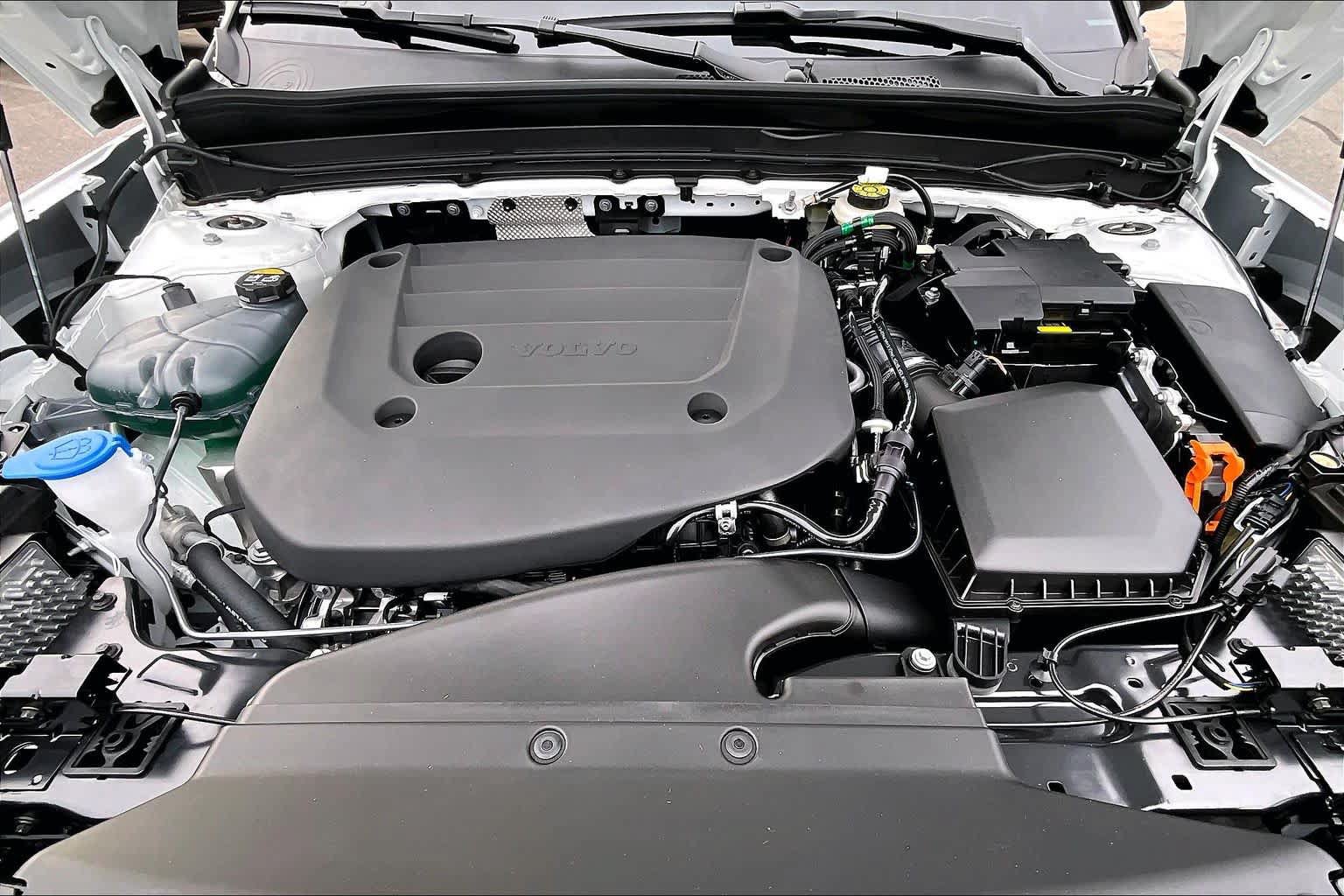 New 2026 Volvo XC40 B5 Ultra w/ Protection Package Premier AWD/4WD image 14