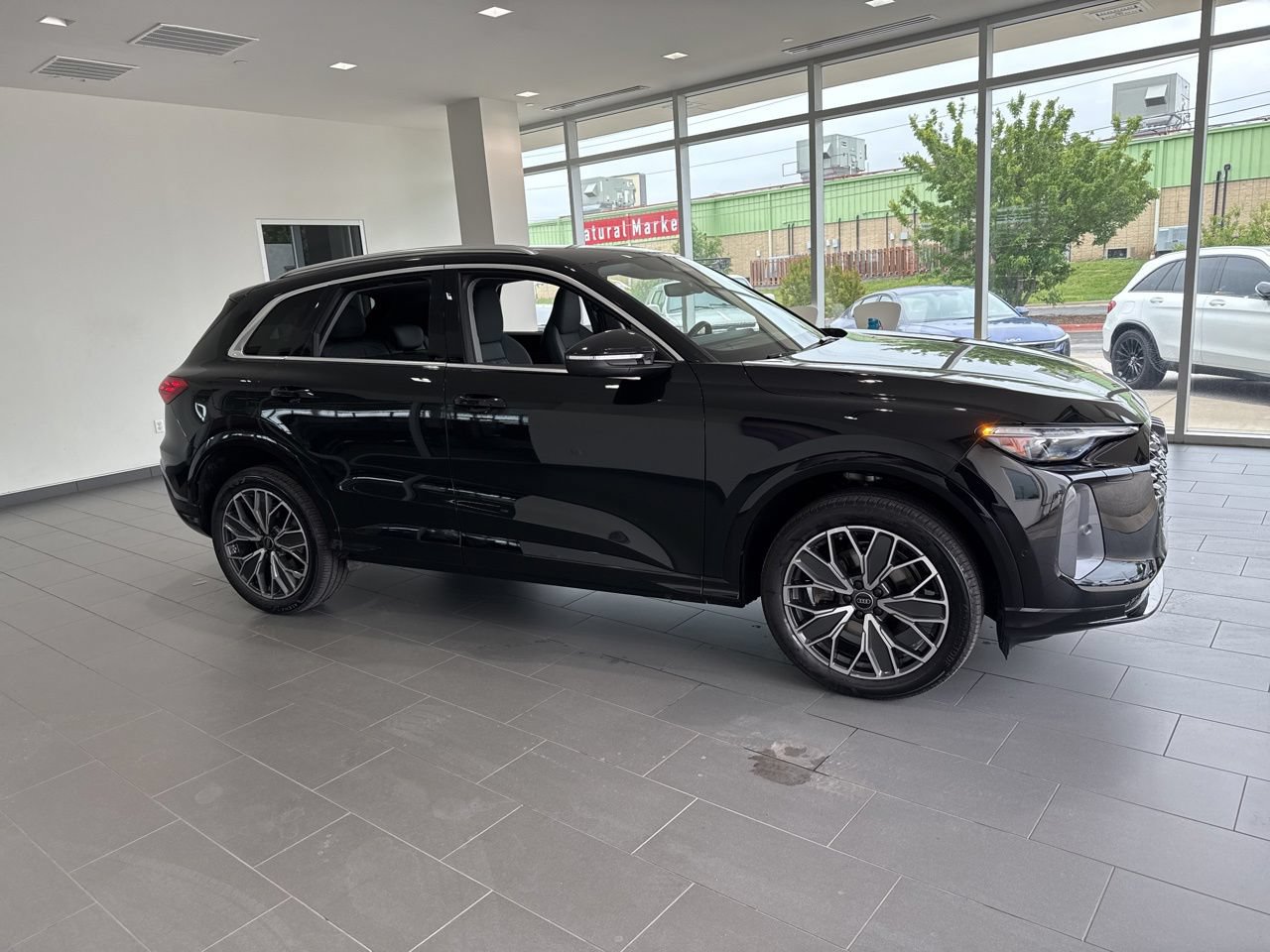 Used 2025 Audi Q5 Premium Plus w/ Premium Plus