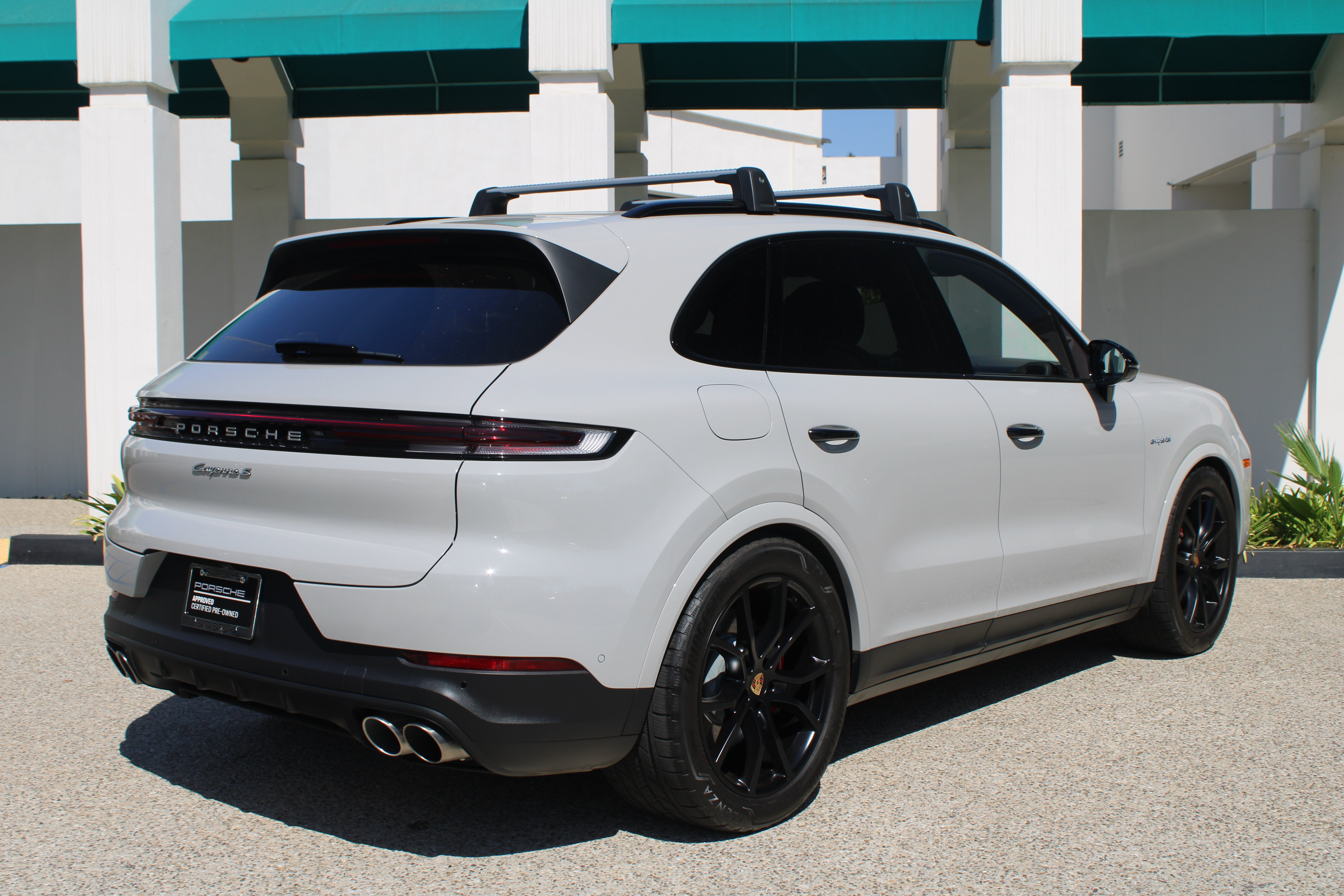Certified 2025 Porsche Cayenne S AWD/4WD image 7