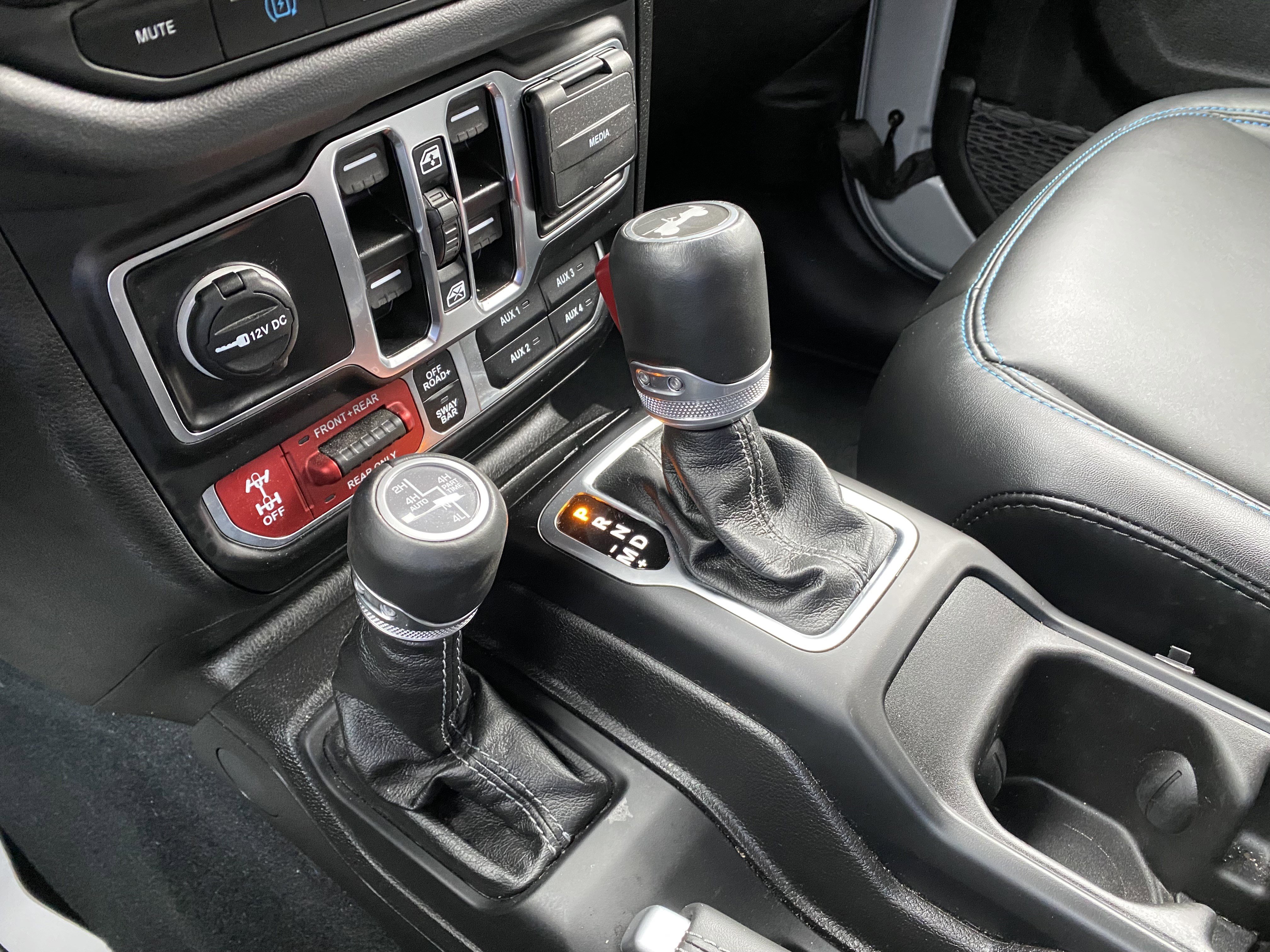 Used 2024 Jeep Wrangler Unlimited Rubicon 4xe image 30