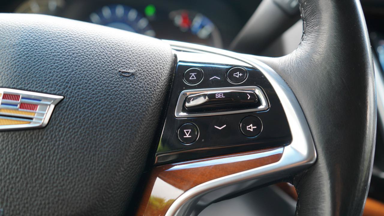 Used 2019 Cadillac Escalade ESV Luxury AWD/4WD image 83