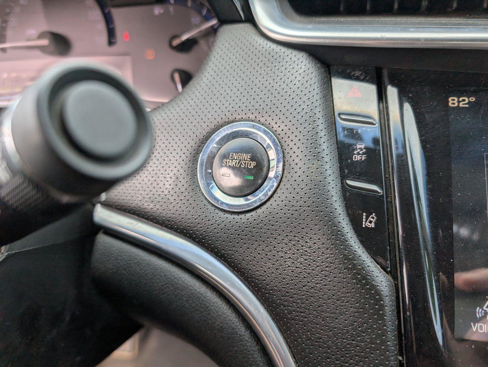 Used 2014 Cadillac XTS Luxury w/ Driver Awareness Package FWD image 20