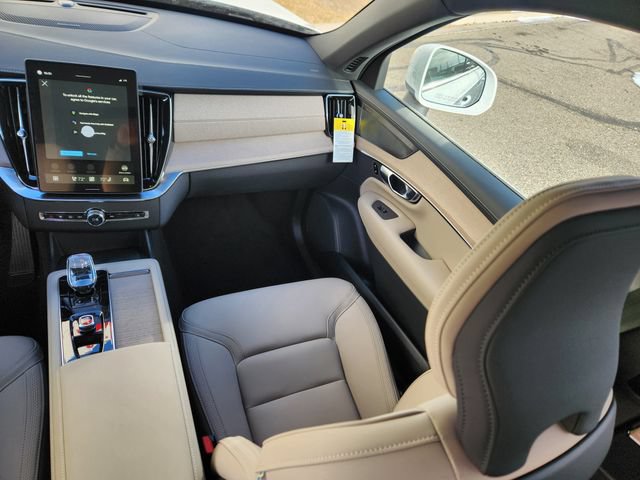 New 2026 Volvo XC90 B6 Plus w/ Protection Package Premier AWD/4WD image 10