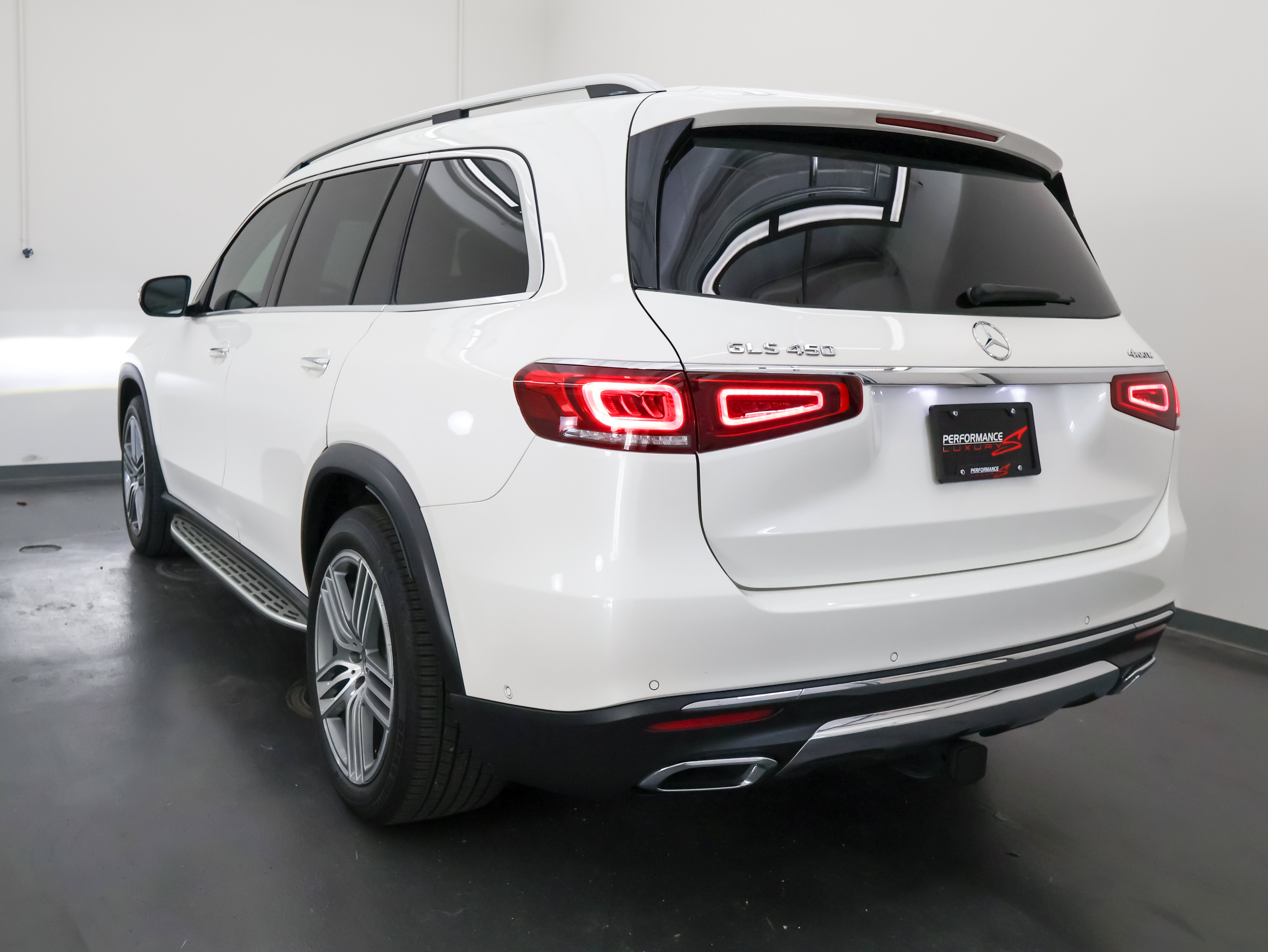 Used 2021 Mercedes-Benz GLS 450 4MATIC image 5