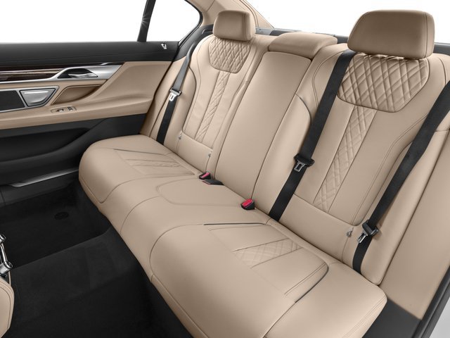 Used 2016 BMW 740i RWD image 13