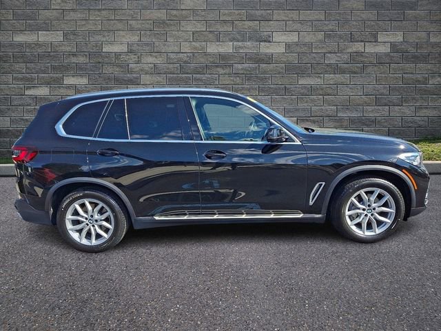 Used 2022 BMW X5 xDrive40i w/ Premium Package AWD/4WD image 7