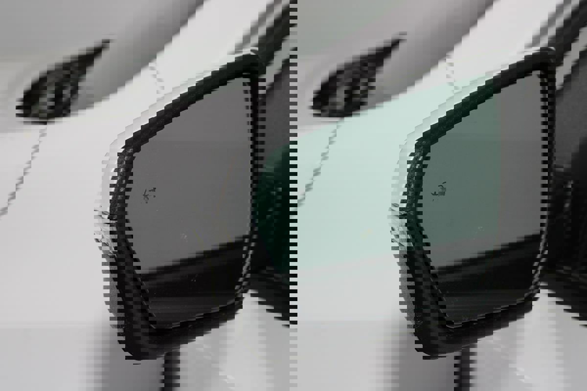 Used 2023 GMC Terrain SLE w/ Driver Convenience Package image 29