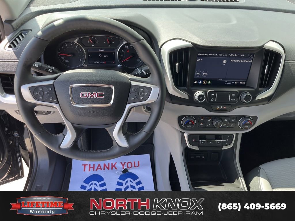Used 2024 GMC Terrain SLT AWD/4WD image 8