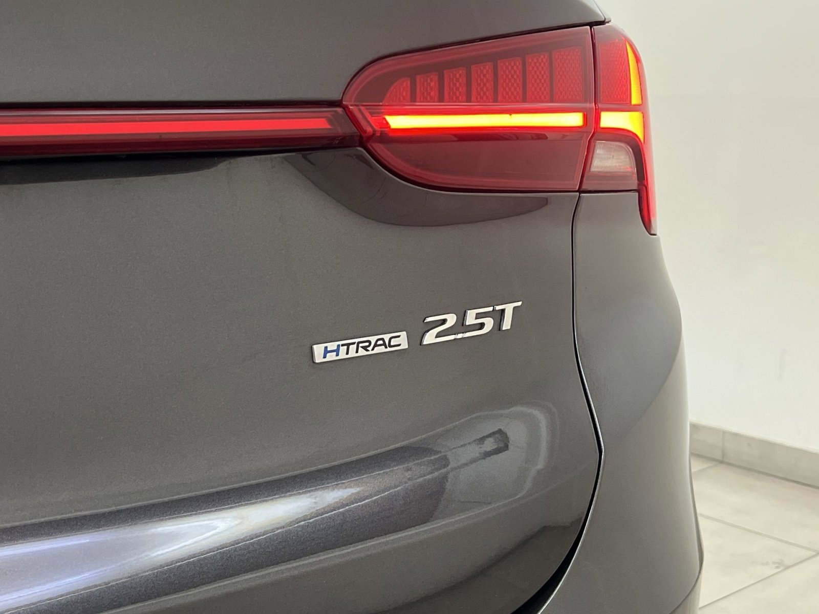 Used 2022 Hyundai Santa Fe Calligraphy image 30