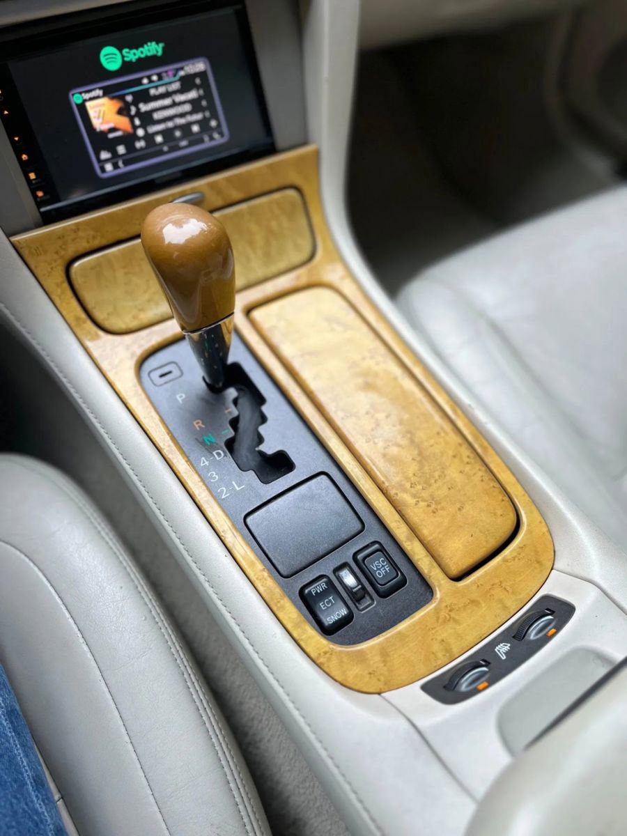 Used 2002 Lexus SC 430 Convertible image 14