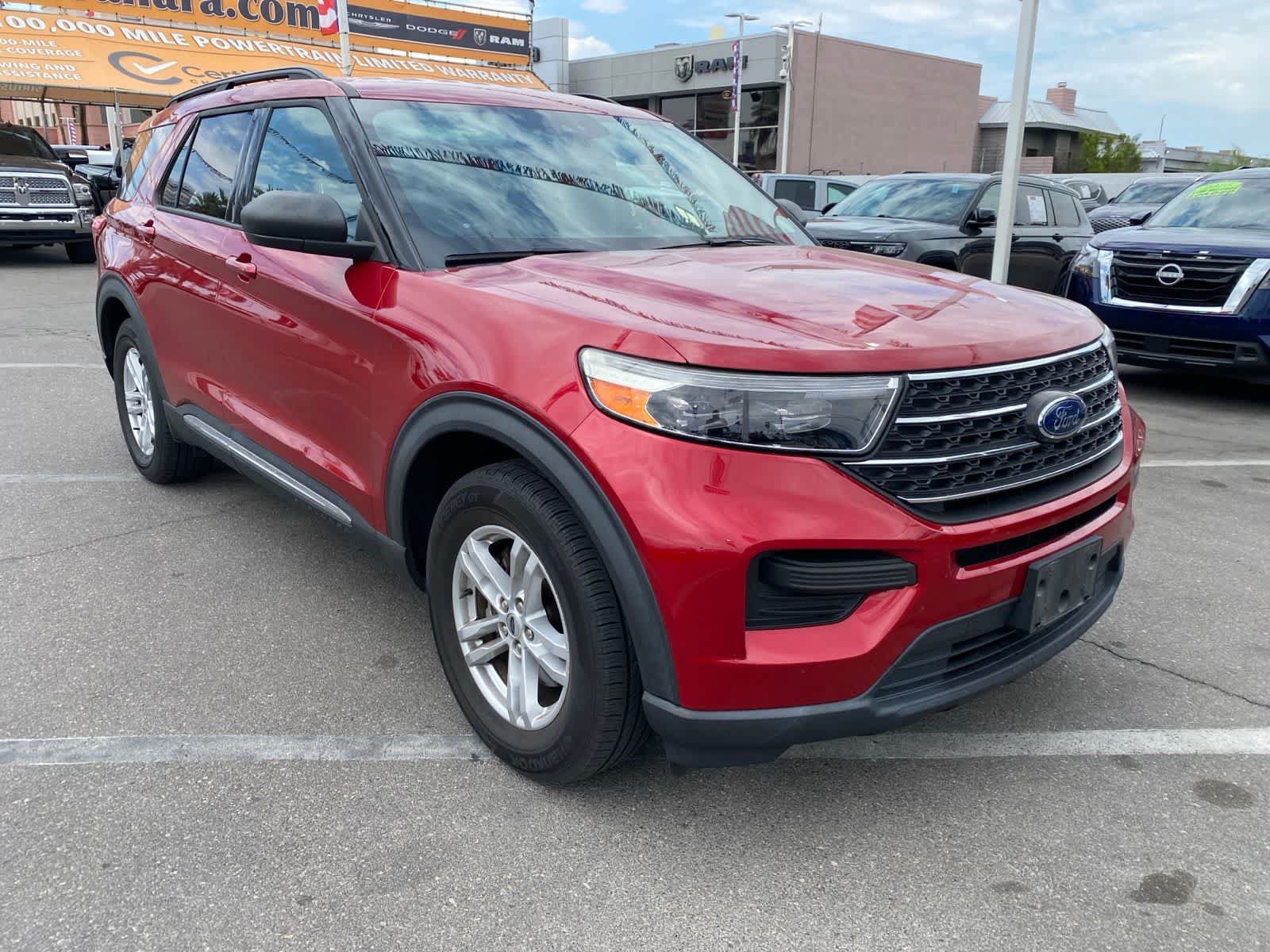 Used 2022 Ford Explorer XLT RWD image 3