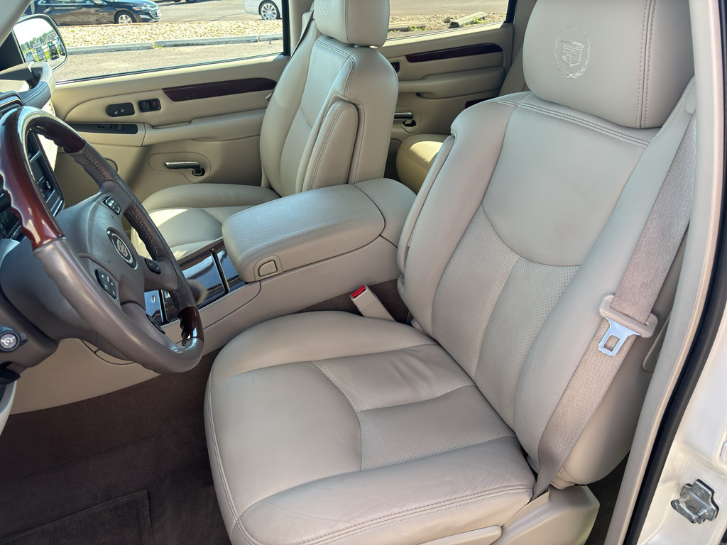Used 2005 Cadillac Escalade EXT AWD/4WD image 9