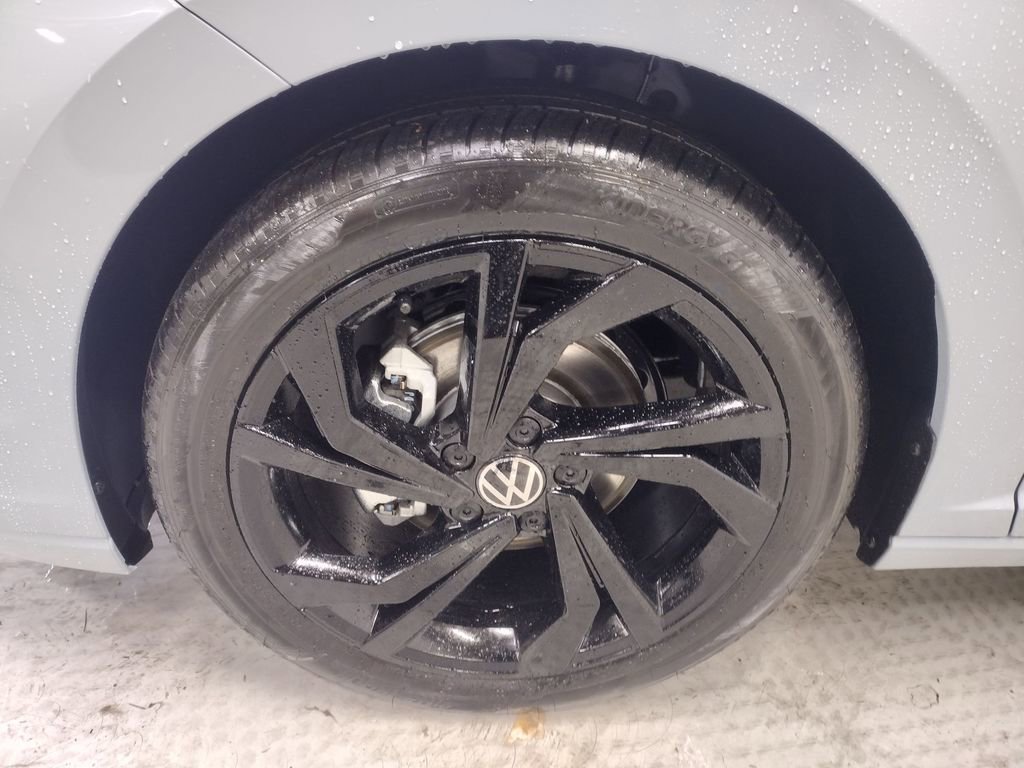 New 2026 Volkswagen Jetta SE FWD image 5