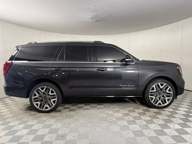 Used 2025 Ford Expedition Platinum w/ Platinum Ultimate Package AWD/4WD image 10