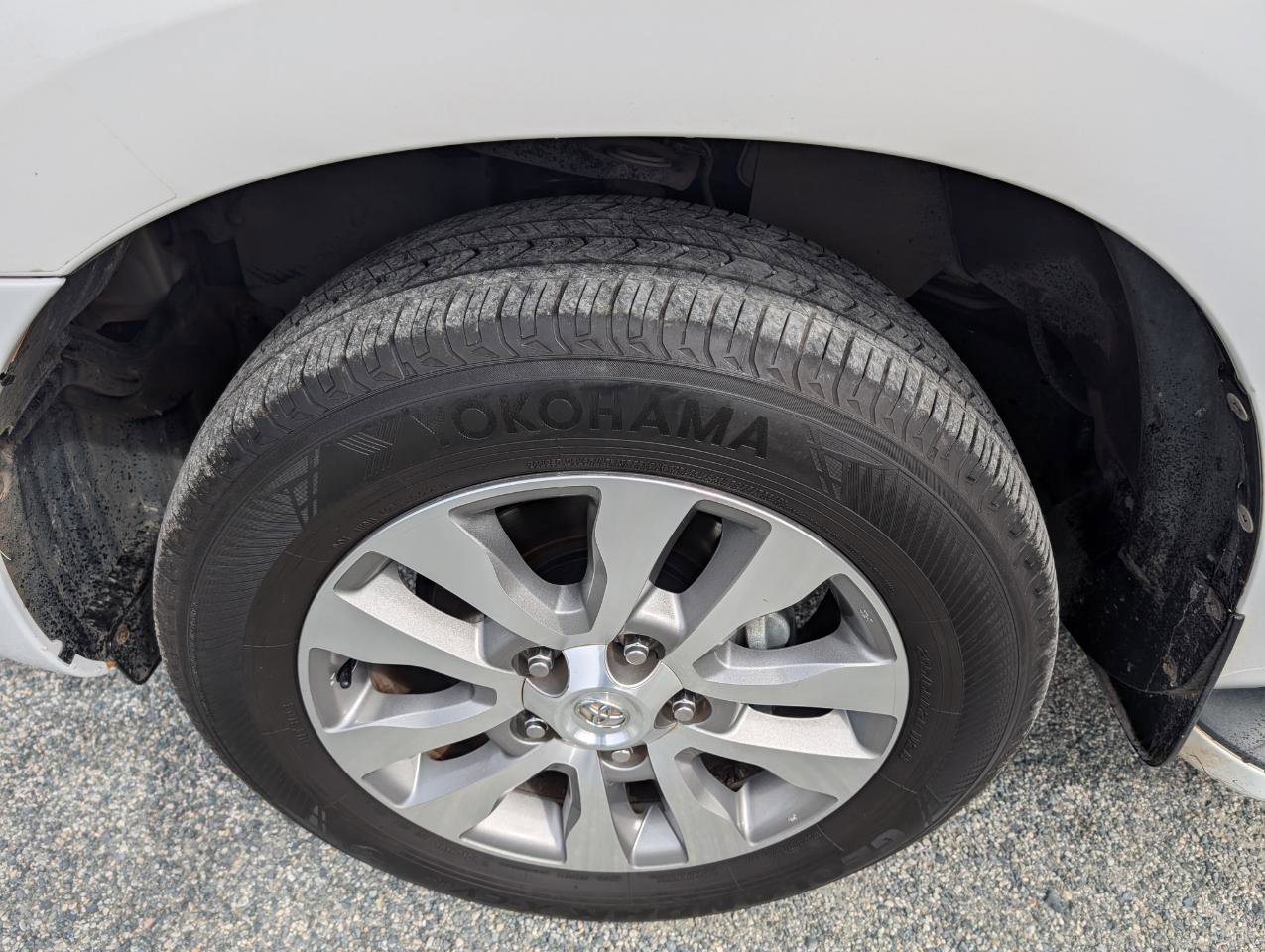 Used 2015 Toyota Sequoia Limited image 12