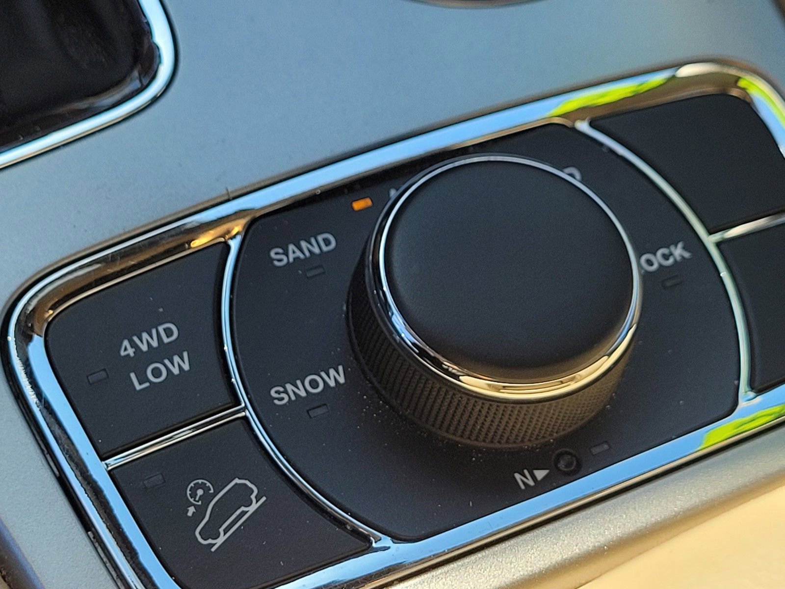 Used 2019 Jeep Grand Cherokee Limited image 22