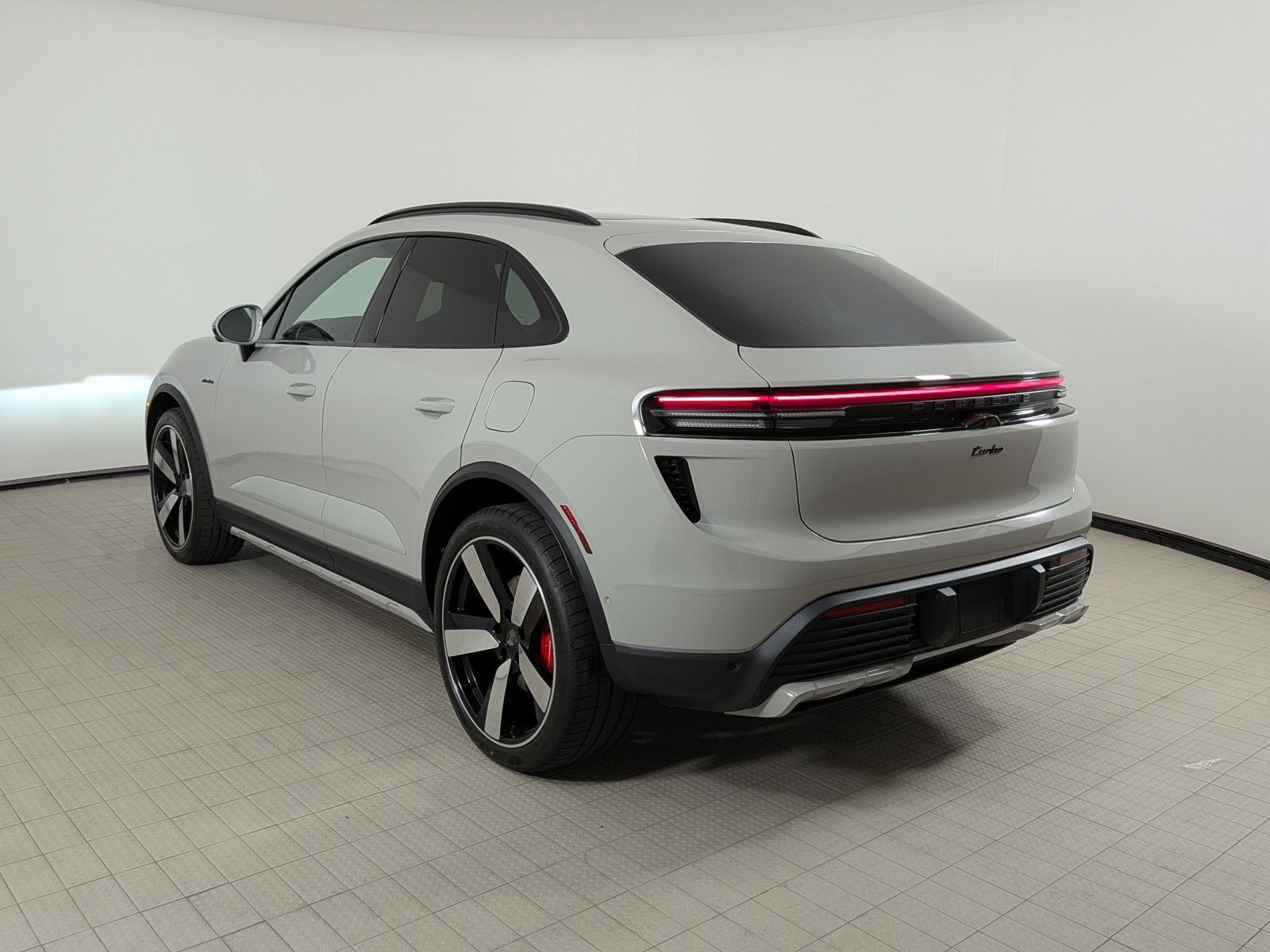 New 2026 Porsche Macan Turbo Electric AWD/4WD image 3