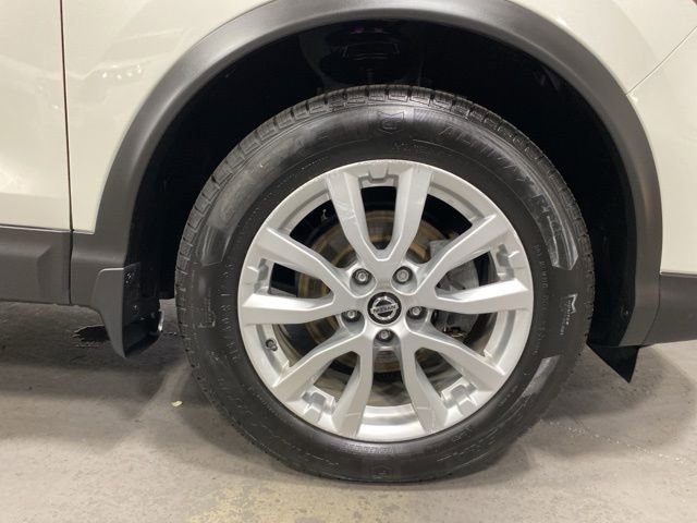 Certified 2022 Nissan Rogue Sport SV AWD/4WD image 31